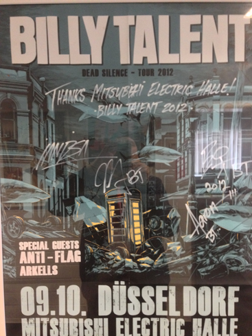 Live Graffiti Art for 30th anniversary itelligence Mitsubishi hall, Düsseldorf, Germany 2019.