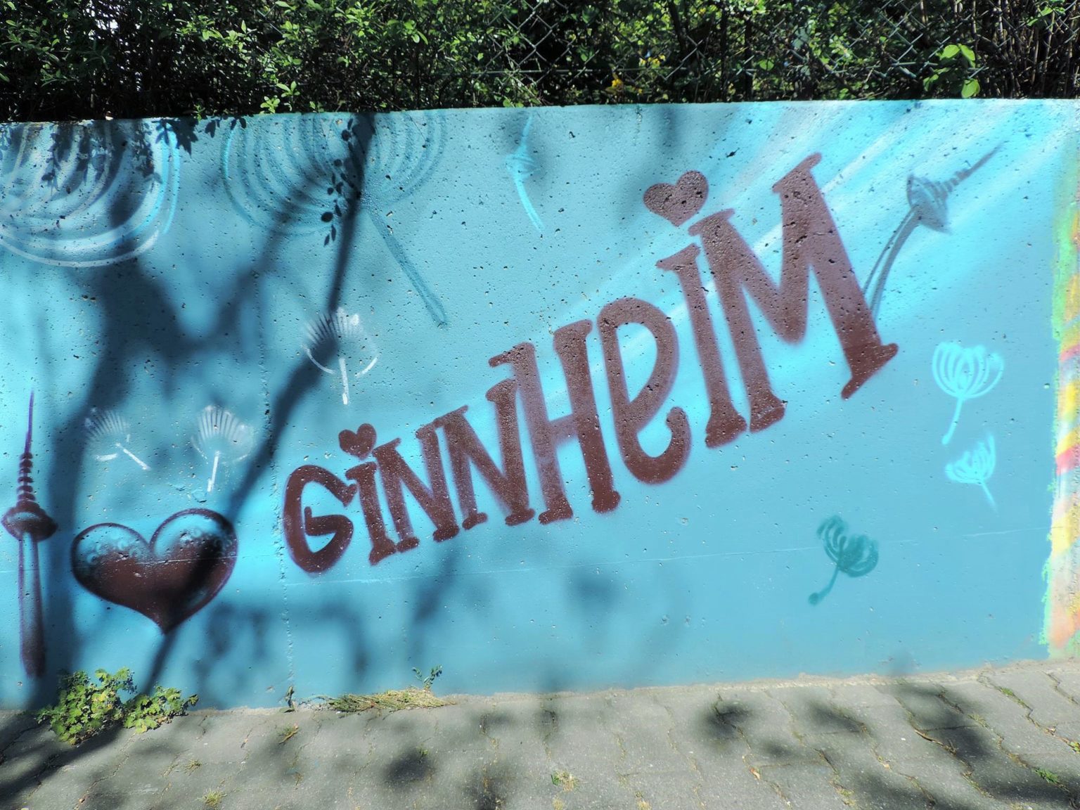 I love Ginnheim, Hügelstraße, Korn Liegenschaften 2021 photo: vagabundler.com