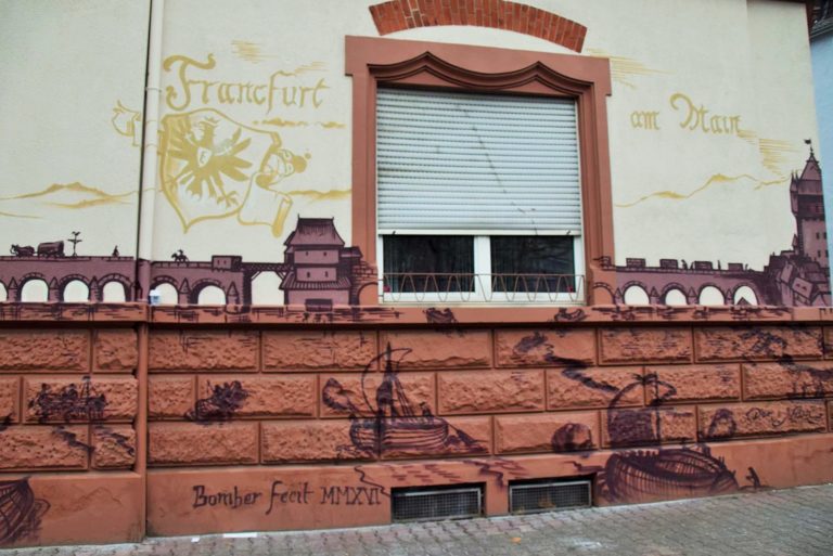 Alt Frankfurt-Stich Matthäus Merian auf Fassade Hamburger Allee, Frankfurt-Bockenheim 2016
