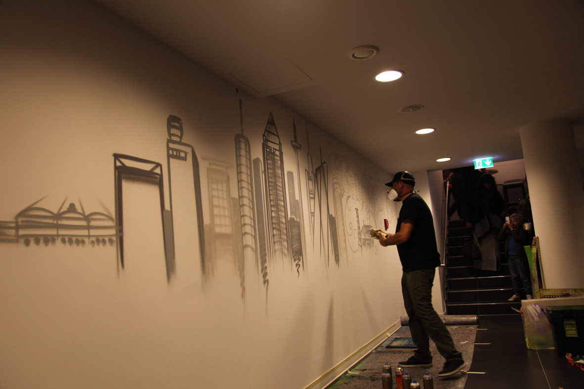 Grand Opening Innside Ostend by Melia Live Urban Art Spray Event Skyline Frankfurt Topics 19.10.2017