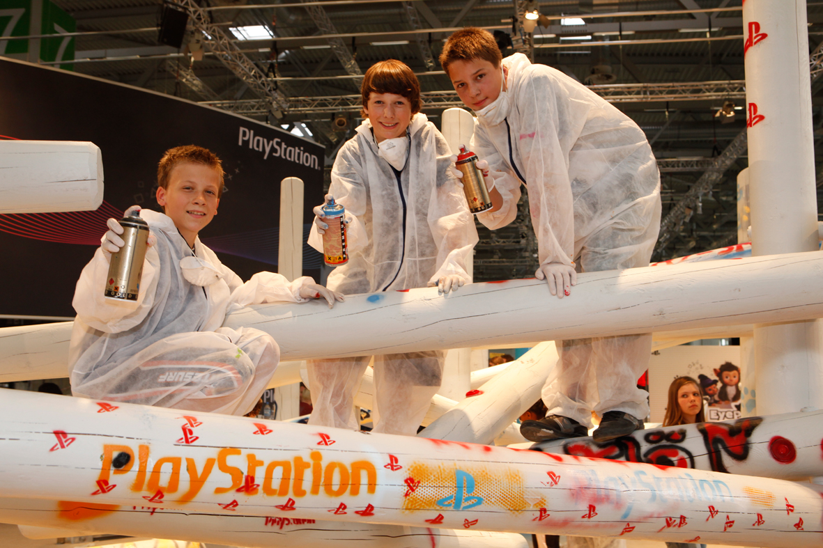 Hella von Sinnen Graffiti Workshop GamesCom Köln 2009