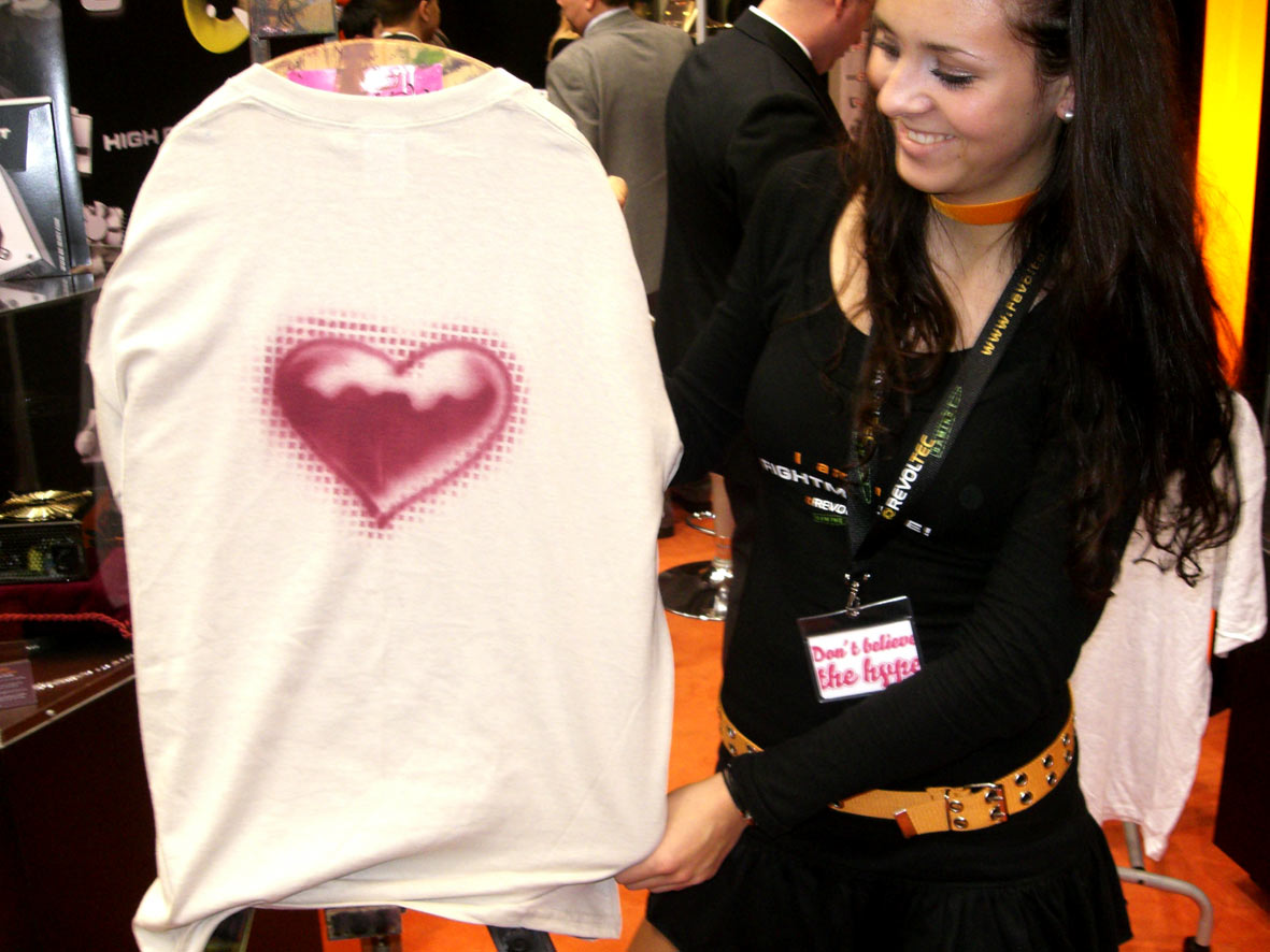 Revoltec Cebit Live Street Art Airbrush 2007