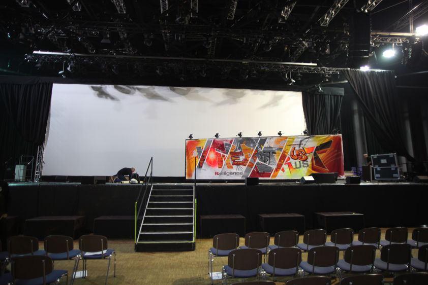 Live Graffiti Art for 30th anniversary itelligence Mitsubishi hall, Düsseldorf, Germany 2019.