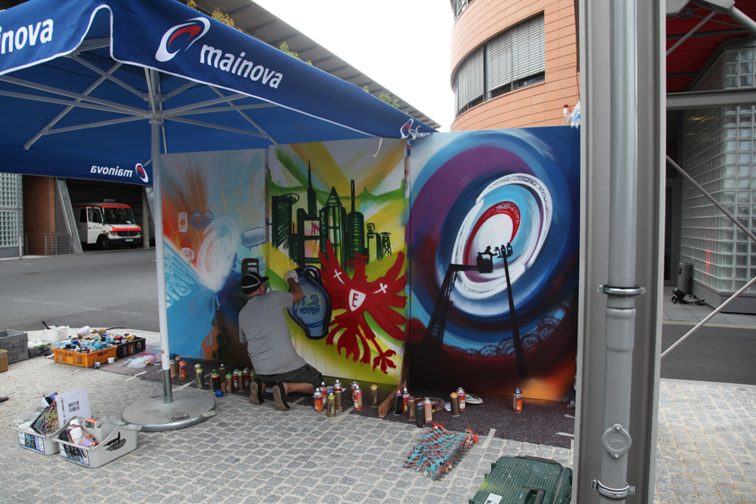 Live Graffiti Urban Art on canvas fo the employee party of Mainova 2018.