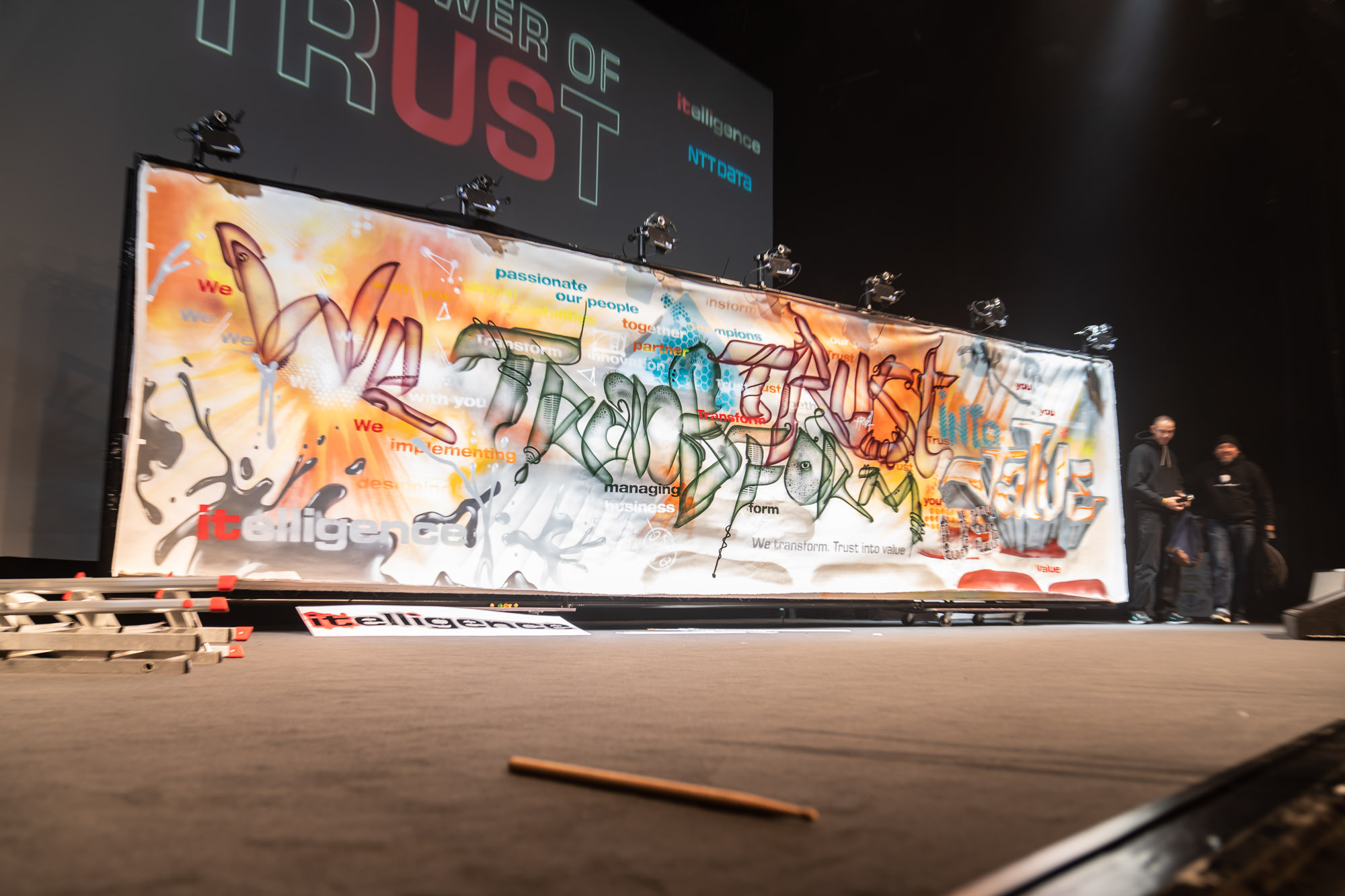 itelligence Graffiti Urban Art performance on stage, Mitsubishi hall Düsseldorf, germany 2019