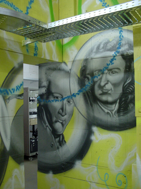 Teilchenbeschleunigerhalle Universität Göttingen, II Physikalisches Institut, 2004.