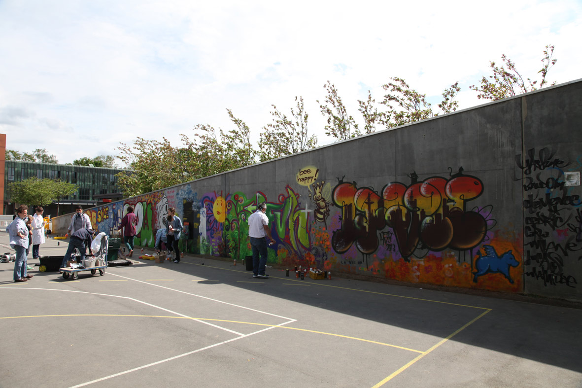 Lycee Francais Victor Hugo 2013