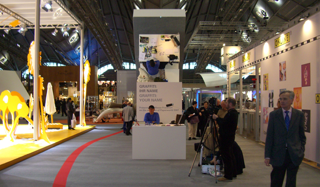 Live Graffiti your name at fair Paperworld, Frankfurt 2007