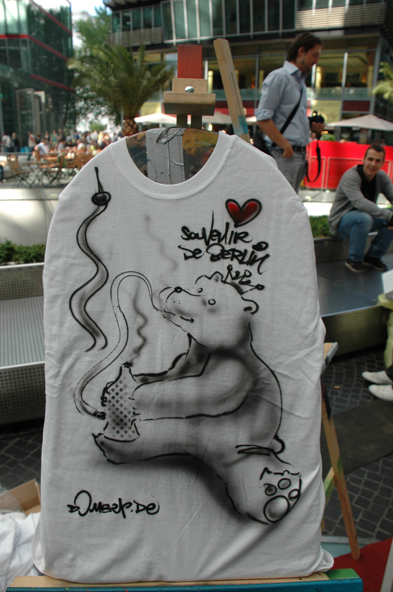 souvenir de berlin. Live Street Art Airbrushing für SEAT © SONY Center Potsdamer Platz, 2012